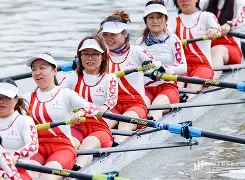 赛艇夜战：蓬莱灰熊队大胜东海貔貅队，临门一脚致胜更衣室氛围正向的简单介绍