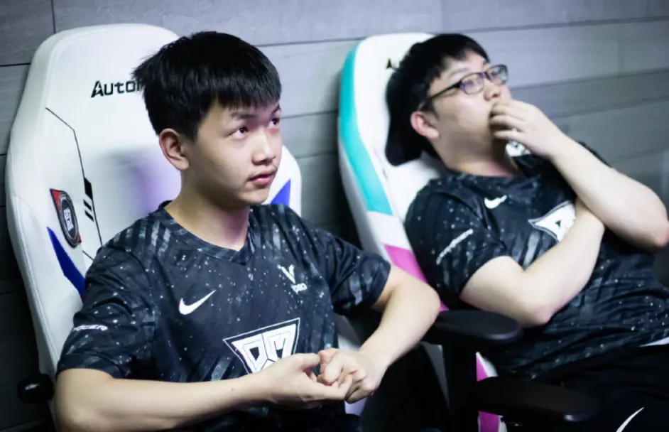 爱游戏竞猜-包含Rookie爆冷击败拜仁，挺进下一轮引爆全场！的词条